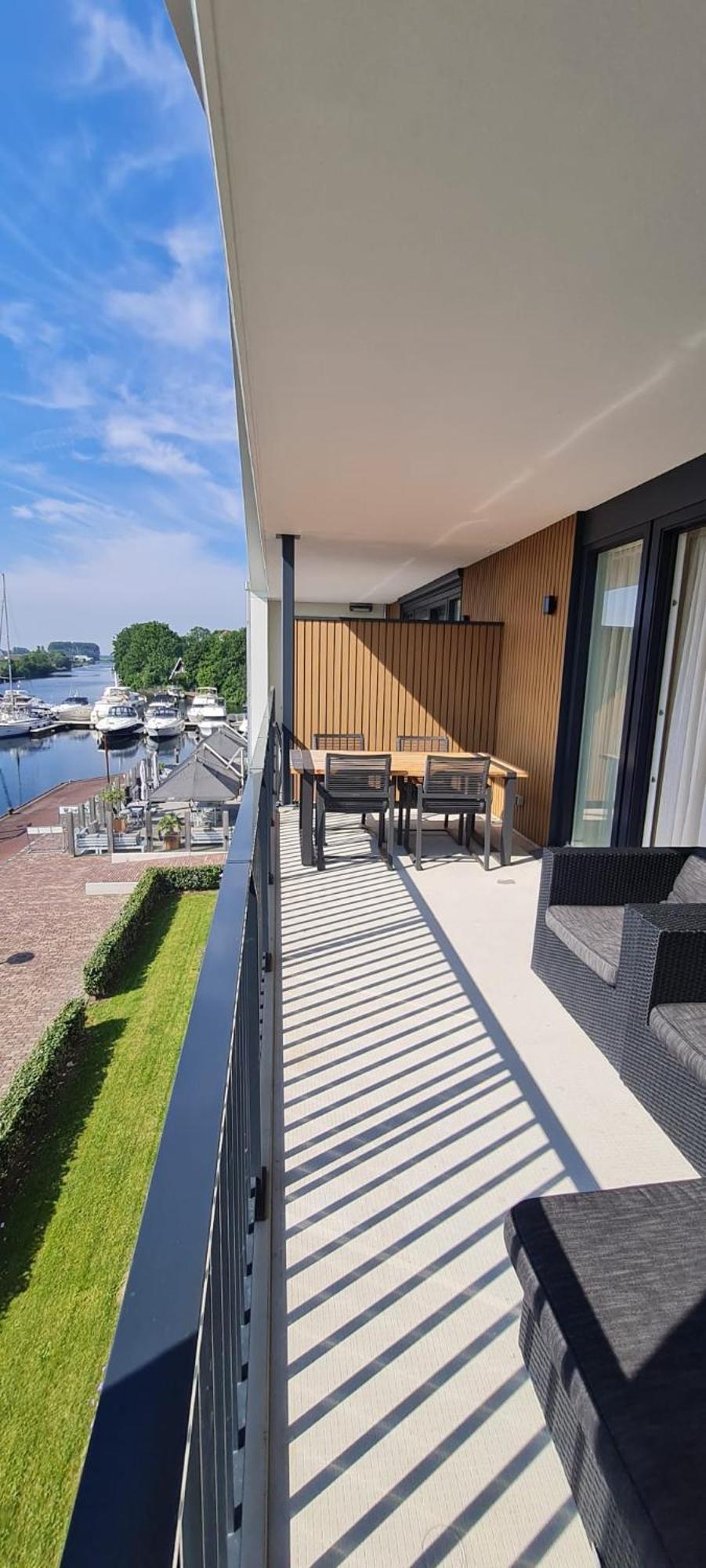 Luxe 4 Persoons Appartement In Residence Marina Kamperland 2C Eksteriør bilde