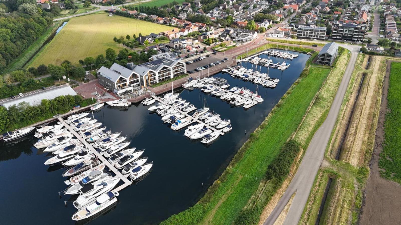 Luxe 4 Persoons Appartement In Residence Marina Kamperland 2C Eksteriør bilde